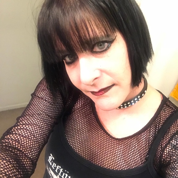 Meet your Posher, Angel 😇 😸☠️😈🧟‍♀️💀 - Picture 2 of 6